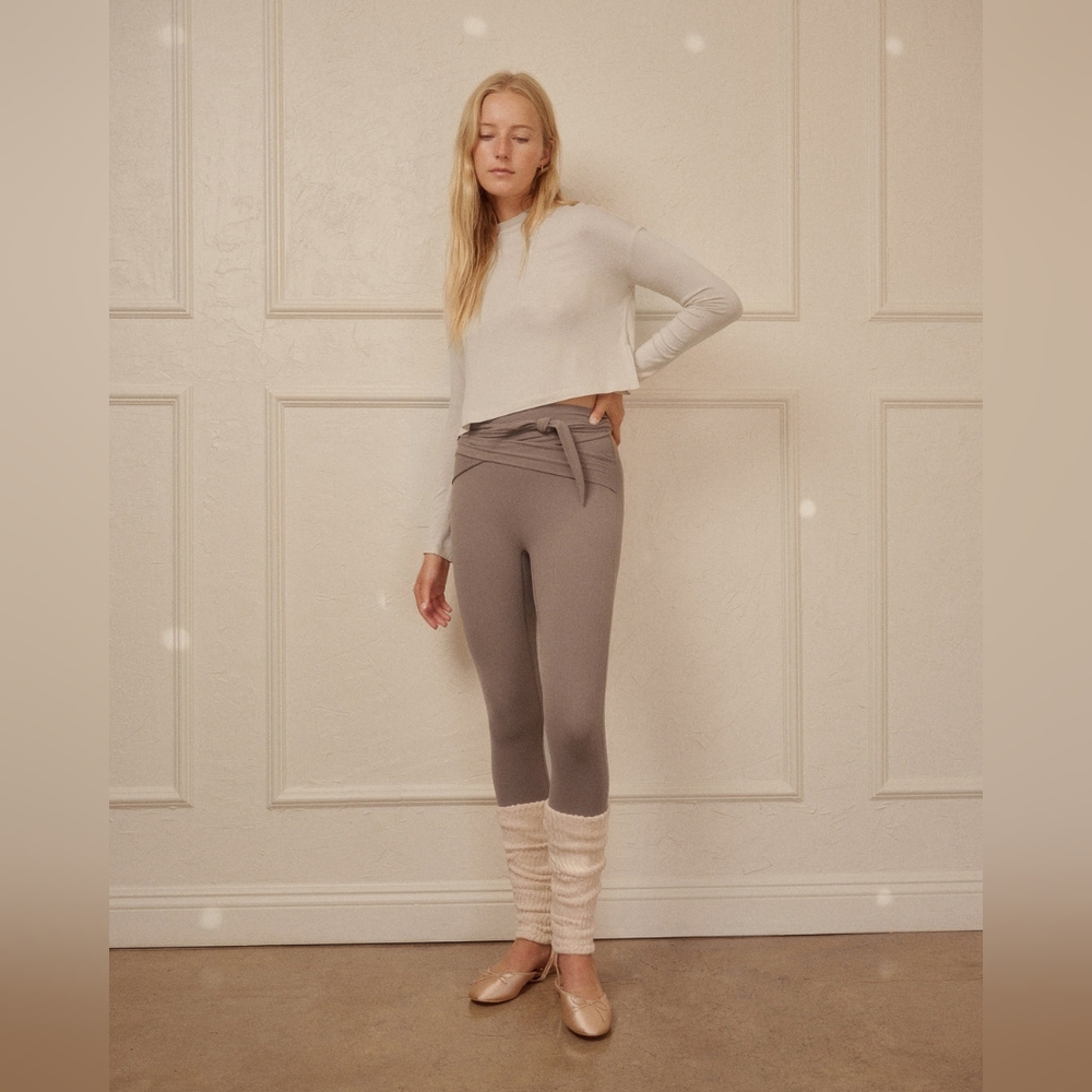 NYLORA - INGRID TOP - BEIGE